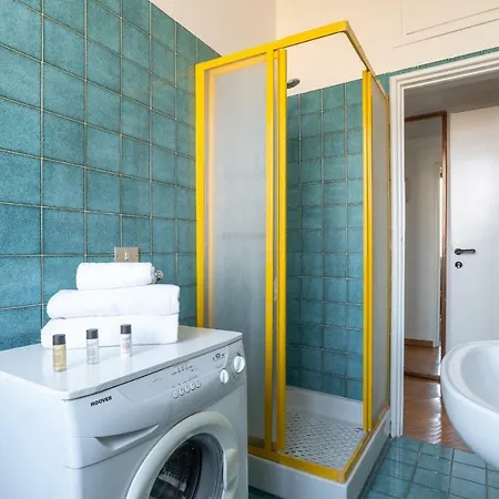 Urban District Navigli Gulli 1br Apartamento Milão