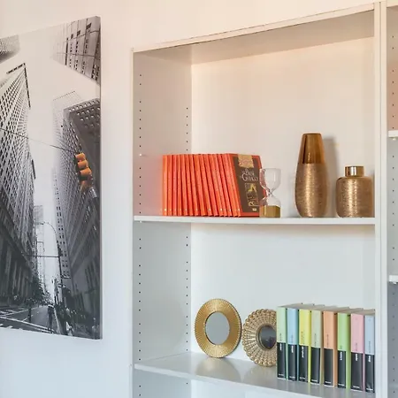 Urban District Navigli Gulli 1br *